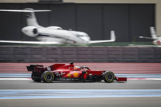 16 LECLERC Charles (mco), Scuderia Ferrari SF21, action during the Formula 1 Emirates Grand Prix de France 2021, 7th round of the 2021 FIA Formula One World Championship, WM, Weltmeisterschaft from June 18 to 20, 2021 on the Circuit Paul Ricard, in Le Castellet, France FORMULE 1 : Grand Prix de France - Circuit Paul-Ricard - Le Castellet - 20 06 2021 DPPI Panoramic  _V2_0480