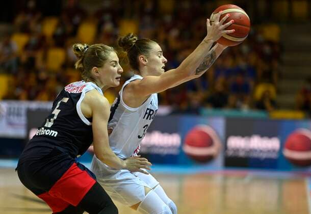 STRASBOURG, FRANCE - JUNE 20:Alix Duchet of France and Marina Goldyreva of Russia pictured during FIBA Women s Eurobasket match between France and Russia BASKET BALL : France vs Russie - Eurobasket Feminin - 20 06 2021 PhilippeCrochet Panoramic 