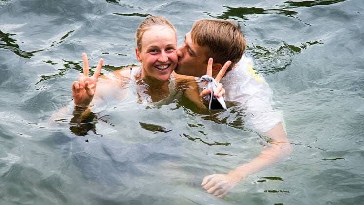 Mandatory Credit: Photo by Rob Prange Shutterstock (12072943bg) Liudmila Samsonova of Russia takes a swim in the lake after winning the final of the 2021 bett1open WTA, Tennis Damen 500 tennis tournament bett1open Tournament, Tennis, Berlin, Germany - 20 Jun 2021 bett1open Tournament, Tennis, Berlin, Germany - 20 Jun 2021  Copyright: xRobxPrange Shutterstockx 12072943bg