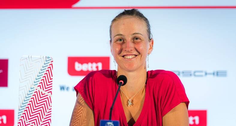 Sport Bilder des Tages Mandatory Credit: Photo by Rob Prange Shutterstock (12072943cg) Liudmila Samsonova of Russia talks to the media after winning the final of the 2021 bett1open WTA, Tennis Damen 500 tennis tournament bett1open Tournament, Tennis, Berlin, Germany - 20 Jun 2021 bett1open Tournament, Tennis, Berlin, Germany - 20 Jun 2021  Copyright: xRobxPrange Shutterstockx 12072943cg