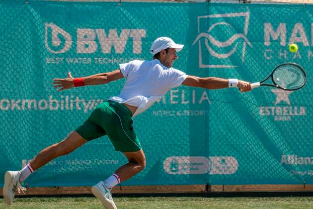 Serbian Novak Djokovic attends a training session with Austrian Dominic Thiem during the Mallorca Championship ATP, Tennis Herren 250 held at Country Club in Santa Ponsa, Mallorca, Balearic Islands, Spain, 21 June 2021. Mallorca Championship ATP 250 !ACHTUNG: NUR REDAKTIONELLE NUTZUNG!  Copyright: xCatixCladerax GRAF5119 20210621-4ae0c59492de670309f864024a83cbfc4a9adf7d