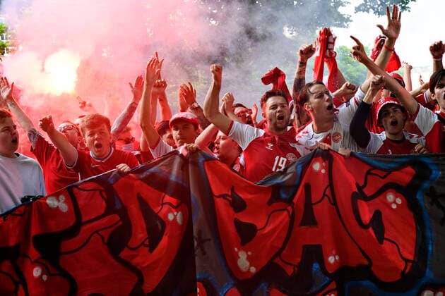 Danish football fans go in droves to Denmarks third European Championship group match against Russia from Sankt Hans Torv to the Park in Copenhagen on Monday 21 June 2021, Copenhagen Denmark  Copyright: PhilipxDavali PhilipxDavalix COP104 spdk20210622-005401-L