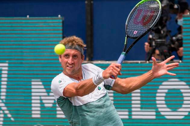 US tennis player Tennys Sandgren hits the ball against Norwegian Casper Ruud during their Mallorca Championships ATP, Tennis Herren 250 tennis tournament s round of 16 game at Mallorca Country Club in Santa Ponca, Majorca island, eastern Spain, 22 June 2021. Ruud won 6-3 and 6-4. Mallorca Championships ATP 250 tennis tournament !ACHTUNG: NUR REDAKTIONELLE NUTZUNG!  Copyright: xATIENZAx GRAF5603 20210622-ac439cd6cddd5346895df8ec8cd3702d18acff36