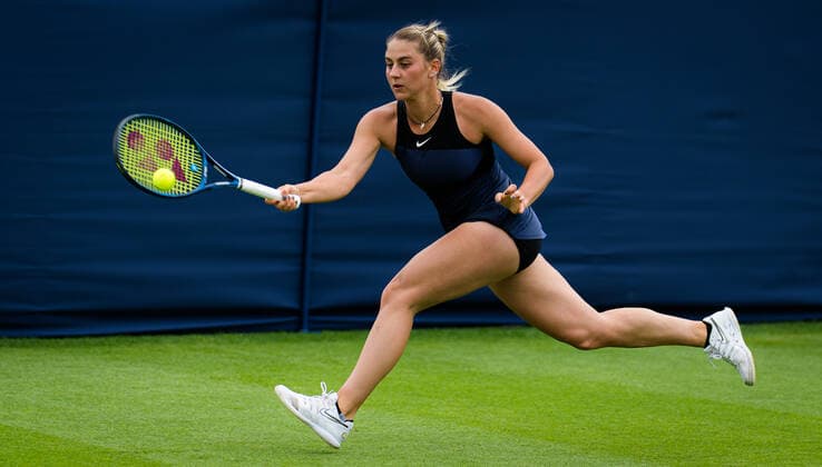 June 22, 2021, EASTBOURNE, GREAT BRITAIN: Marta Kostyuk of Ukraine in action during the first round at the 2021 Viking International WTA, Tennis Damen 500 tennis tournament against Anastasija Sevastova of Latvia EASTBOURNE GREAT BRITAIN - ZUMAa181 20210622_zaa_a181_174 Copyright: xRobxPrangex