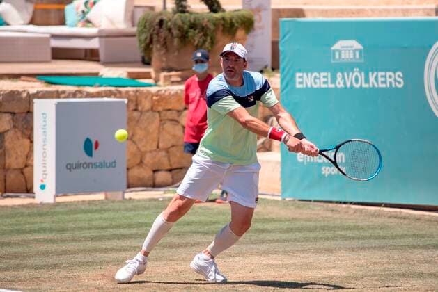 Israeli tennis player Jonathan Erlich (c) and Belorussian Andrei Vasilevski (unseen) face Austrian Philipp Oswald and New Zealand s Marcus Daniell during their men s Mallorca Championships ATP, Tennis Herren 250 tennis tournament s quarter-final double game at Mallorca Country Club in Santa Ponca, Majorca island, eastern Spain, 23 June 2021. Daniell Oswald won 6-4 and 6-2. Mallorca Championships ATP 250 tennis tournament !ACHTUNG: NUR REDAKTIONELLE NUTZUNG!  Copyright: xATIENZAx GRAF6487 20210623-10d396c9336e2c34b06253c915c14ec5ce3d4529