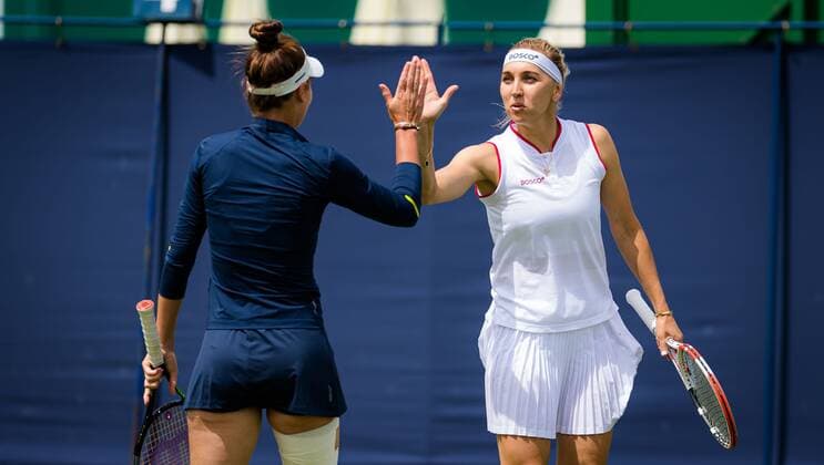 Mandatory Credit: Photo by Rob Prange Shutterstock (12165838ak) Elena Vesnina & Veronika Kudermetova of Russia playing doubles at the 2021 Viking International WTA, Tennis Damen 500 tennis tournament Viking International Championships, Day Five, Tennis, Eastbourne, East Sussex, UK - 23 June 2021 Viking International Championships, Day Five, Tennis, Eastbourne, East Sussex, UK - 23 June 2021 Copyright: xRobxPrange Shutterstockx 12165838ak