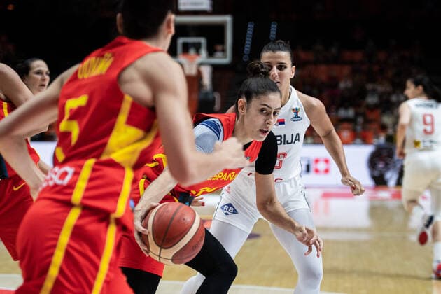 210623 Maria Conde of Spain during the FIBA Women s Eurobasket quarter final match between Serbia and Spain on June 23, 2021 in Valencia Photo Maxim Thore BILDBYRAN kod MT MT0198 basket basketball national team fiba women s eurobasket basket em serbien serbia spain spanien dam bbeng,  Copyright: MAXIMxTHORE BB210623MT114