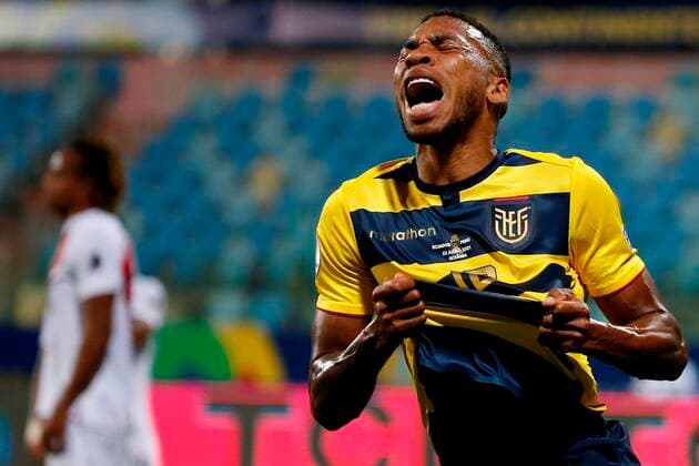Goiania (Brazil), 23 06 2021.- Ecuador s Ayrton Preciado celebrates after scoring a goal against Peru during a Copa America group B match at the Olimpico stadium in Goiania, Brazil, 23 June 2021. Ecuador - Peru !ACHTUNG: NUR REDAKTIONELLE NUTZUNG!  Copyright: xAlbertoxValdesx AME7997 20210623-d78e53f70e26078faee5281fd9d317a0ebaa4c5a