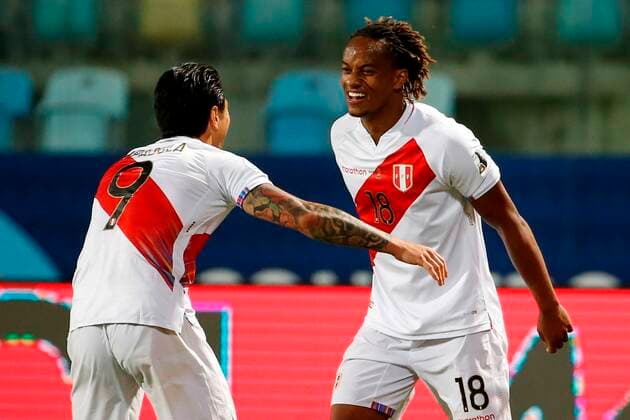 Andre Carrillo (R) of Peru celebrates a goal with Gianluca Lapadula today, during a match for Group B of the Copa America at the Pedro Ludovico Teixeira Olympic Stadium in Goiania, Brazil, 23 June 2021. Ecuador - Peru !ACHTUNG: NUR REDAKTIONELLE NUTZUNG!  Copyright: xAlbertoxValdesx AME8010 20210623-ff193dadd4fd7709f0ba3d63e13bf82e3c30d3b2