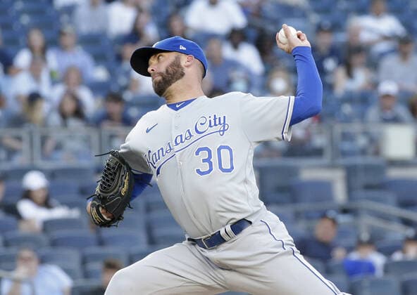 Kansas City Royals starting pitcher Danny Duffy throws a pitch in the first inning against the New York Yankees at Yankee Stadium on Wednesday, June 23, 2021 in New York City.  NYP20210623108 JOHNxANGELILLO
