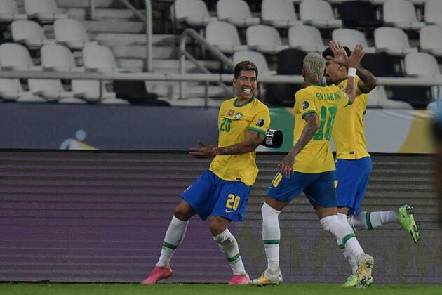 23th June 2021; Nilton Santos Stadium, Rio de Janeiro, Brazil; Copa America, Brazil versus Colombia; Roberto Firmino of Brazil celebrates his goal with Neymar and Lucas Paquet& xe1; in the 78th minute 1-1  ActionPlus12299165 MarcelloxDias