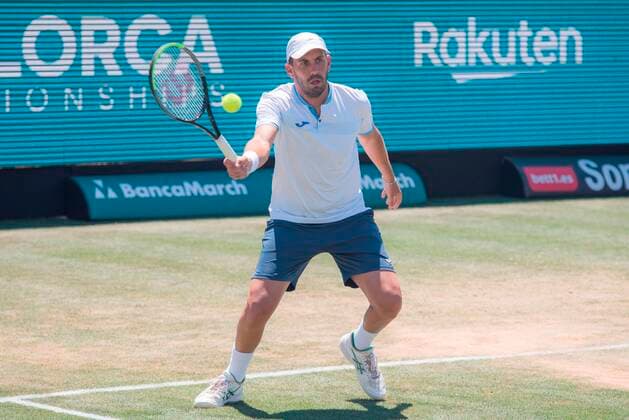 Spanish tennis player Carlos Gomez-Herrera in action during his double match with teammate Novak Djokovic of Serbia against Oliver Marach of Austria and Aisam-Ul-Haq Qureshi of Pakistan during their Mallorca Championships ATP, Tennis Herren 250 tennis tournament s double match held at Mallorca Country Club in Santa Ponca, Mallorca, Balearic islands, Spain, 24 June 2021. Mallorca Championships ATP 250 tennis tournament !ACHTUNG: NUR REDAKTIONELLE NUTZUNG!  Copyright: xATIENZAx GRAF7241 20210624-ffa6895ce2eaee90cb72f370a168548d5580e245