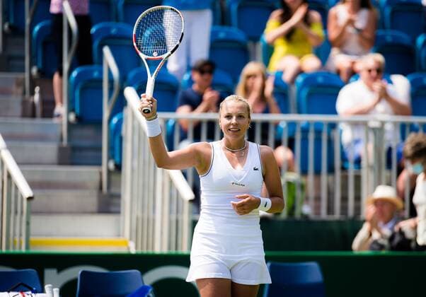 Mandatory Credit: Photo by Rob Prange Shutterstock (12167449af) Anett Kontaveit of Estonia in action during her quarter-final match at the 2021 Viking International WTA, Tennis Damen 500 tennis tournament Viking International Championships, Day Six, Tennis, Eastbourne, East Sussex, UK - 24 June 2021 Viking International Championships, Day Six, Tennis, Eastbourne, East Sussex, UK - 24 June 2021 Copyright: xRobxPrange Shutterstockx 12167449af