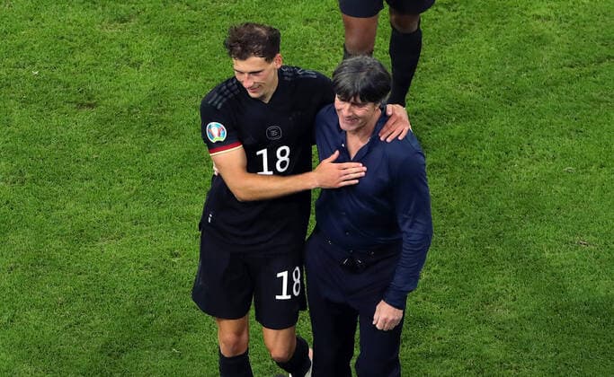 Leon Goretzka, Trainer Joachim Löw nach Spielende Fußball Fussball Euro 2020 Europameisterschaft EM Nationalmannschaft DFB Herren Saison 2020 2021 23.06.2021 Deutschland GER vs. Ungarn HUN DFL regulations prohibit any use of photographs as image sequences and or quasi-video.