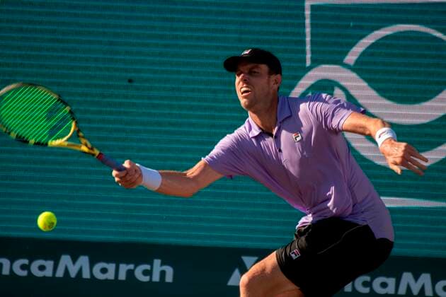 US tennis player Sam Querrey returns the ball to Spanish Roberto Bautista during the Mallorca Championschip ATP, Tennis Herren quarterfinal match held in Santa Ponca, Majorca, Spain, 24 June 2021. Mallorca Championschip ATP !ACHTUNG: NUR REDAKTIONELLE NUTZUNG!  Copyright: xATIENZAx GRAF7415 20210624-bb5ea9afeb5adb246cb4a99c693c158ab5b6ccd6