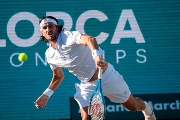 Spanish tennis player Feliciano Lopez returns the ball to French player Adrian Mannarino during their Mallorca Championschip ATP, Tennis Herren quarterfinal match held in Santa Ponca, Majorca, Spain, 24 June 2021. Mallorca Championschip ATP !ACHTUNG: NUR REDAKTIONELLE NUTZUNG!  Copyright: xCatixCladerax GRAF7429 20210624-7a8863e6990fb4725723475a0e8a6ff9edfaa633