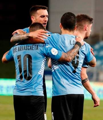 Uruguay s players celebrate after Bolivia s own goal, during a match for Group A of the Copa America at the Arena Pantanal stadium in Cuiaba, Brazil, 24 June 2021. Bolivia - Uruguay !ACHTUNG: NUR REDAKTIONELLE NUTZUNG!  Copyright: xSebastiaoxMoreirax AMDEP5344 20210624-958d249a4bfb13d8b8304b628051dffe927ca9ed