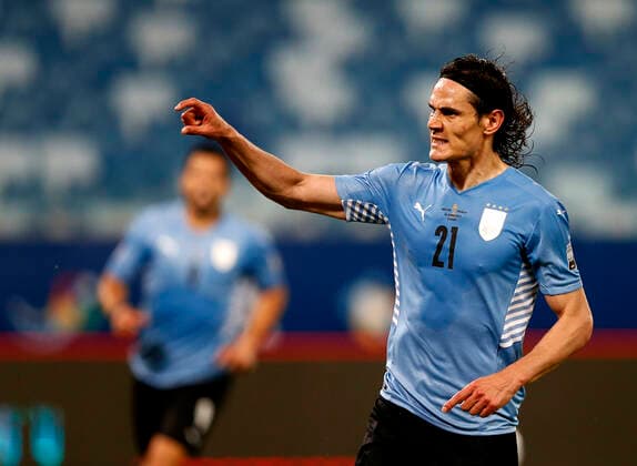 CUIABA, BRAZIL - JUNE 24: Edinson Cavani of Uruguay celebrates after scores his gol ,during the match between Bolivia and Uruguay as part of Conmebol Copa America Brazil 2021 at Arena Pantanal on June 24, 2021 in Cuiaba, Brazil. SPO, SOC, ICH 