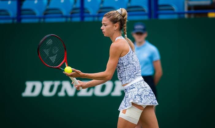 Mandatory Credit: Photo by Rob Prange Shutterstock (12168975o) Camila Giorgi of Italy in action during her semi-final match at the 2021 Viking International WTA, Tennis Damen 500 tennis tournament Viking International Championships, Day Seven, Tennis, Eastbourne, East Sussex, UK - 25 June 2021 Viking International Championships, Day Seven, Tennis, Eastbourne, East Sussex, UK - 25 June 2021 Copyright: xRobxPrange Shutterstockx 12168975o