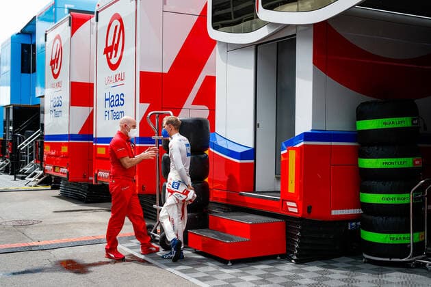 SCHUMACHER Mick (ger), Haas F1 Team VF-21 Ferrari, CLEAR Jock (gbr), Scuderia Ferrari, portrait during the Formula 1 Grosser Preis Der Steiermark 2021, 2021 Styrian Grand Prix, 8th round of the 2021 FIA Formula One World Championship, WM, Weltmeisterschaft from June 25 to 27, 2021 on the Red Bull Ring, in Spielberg, Austria - FORMULE 1 : Grand prix de Styrie - Essais - Spielberg - 25 06 2021 DPPI Panoramic