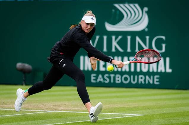 Mandatory Credit: Photo by Rob Prange Shutterstock (12168975an) Elena Rybakina of Kazakhstan in action during her semi-final match at the 2021 Viking International WTA, Tennis Damen 500 tennis tournament Viking International Championships, Day Seven, Tennis, Eastbourne, East Sussex, UK - 25 June 2021 Viking International Championships, Day Seven, Tennis, Eastbourne, East Sussex, UK - 25 June 2021 Copyright: xRobxPrange Shutterstockx 12168975an