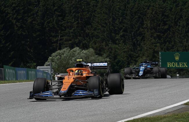Formula 1 BWT Grand Prix of Styria 2021 25 06 2021, Red Bull Ring , Spielberg, Formula 1 BWT Grand Prix of Styria 2021 , in the picture Lando Norris GBR 4 , McLaren F1 Team, Fernando Alonso ESP 14 , Alpine F1 Team nordphotoxGmbHx xBratic nph00250