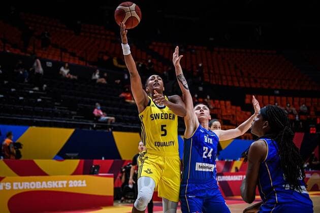 210617 In this handout photo from The International Basketball Federation FIBA Kalis Loyd of Sweden plays during the Women s Eurobasket match between Sweden and Bosnia and Herzegovina on June 26, 2021 in Valencia Photo FIBA Handout BILDBYRAN basket basketball national team fiba women s eurobasket basket em sverige sweden dam Bosnia and Herzegovina bosnien och herzegovina,  Copyright: FIBA BB210617ZV026