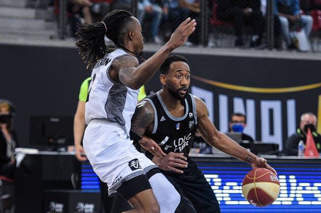 LIGHTY David ( 23 - Lyon ) - JOHNSON Jaron ( 2 - Dijon ) - BASKET : Dijon vs Lyon - Final 4 - Rouen - 26 06 2021 FedericoPestellini Panoramic 