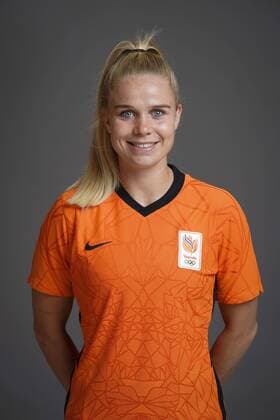 ERMELO Portrait of Kika van Es of the Dutch women s national football team, in the shirt for the Olympic Games ANP ROY LAZET xVIxANPxSportx xxANPxIVx 433089188