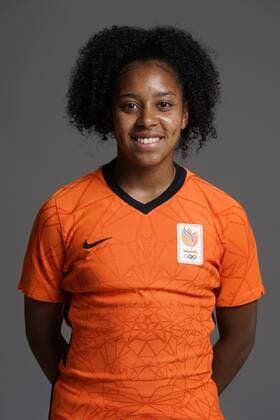 ERMELO Portrait of Ashleigh van Weerden of the Dutch women s national football team, in the shirt for the Olympic Games ANP ROY LAZET xVIxANPxSportx xxANPxIVx 433089458