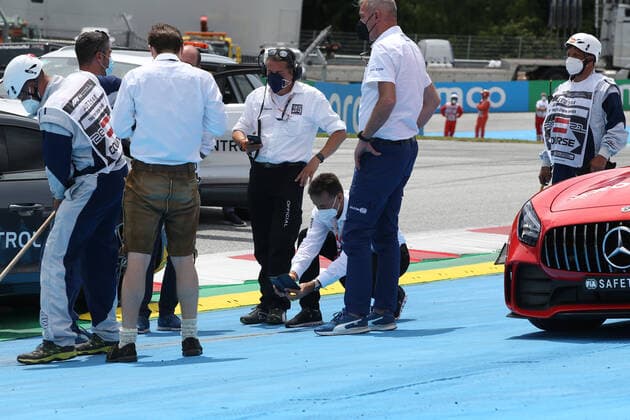 Formula 1 - GP of Styria 2021 SPIELBERG,AUSTRIA,27.JUN.21 - MOTORSPORTS, FORMULA 1 - Grand Prix of Styria, Red Bull Ring. Image shows workers and race control.  GEPAxpictures xManfredxBinder