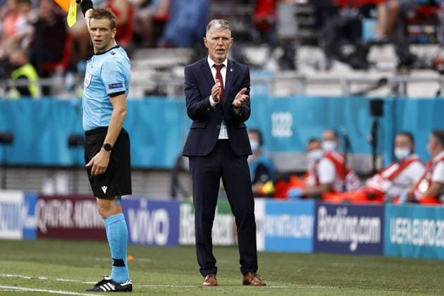BUDAPEST Czech Republic coach Jaroslav Silhavy during the UEFA EURO 2020 game between the Netherlands and the Czech Republic at the Puskas Arena on June 27, 2021 in Budapest, Hungary ANP MAURICE VAN STEEN EURO 2020 round of 16 2020 2021 xVIxANPxSportx xxANPxIVx 433107923
