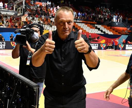 VALENCIA, SPAIN - JUNE 27: Belgian team finished as bronze medallist and Philip Mestdagh of Belgium celebrates the victory pictured during FIBA Women s Eurobasket match between Belgium and Belarus on june 27, 2021 in Valencia ,Spain 27 06 2021 BASKET BALL FEMININ : Belgique vs Bielorussie - FIBA Women s Eurobasket - Petite finale - Valence - 27 06 2021 PhotoNews Panoramic 