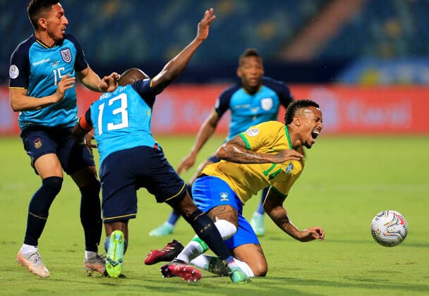 GOIANIA, BRAZIL - JUNE 27: Eder Militao of Brazil competes for the ball with Enner Valencia and Angel Mena of Ecuador ,during the match between Brazil and Ecuador as part of Conmebol Copa America Brazil 2021 at Estadio Olimpico on June 27, 2021 in Goiania, Brazil. SPO, SOC 