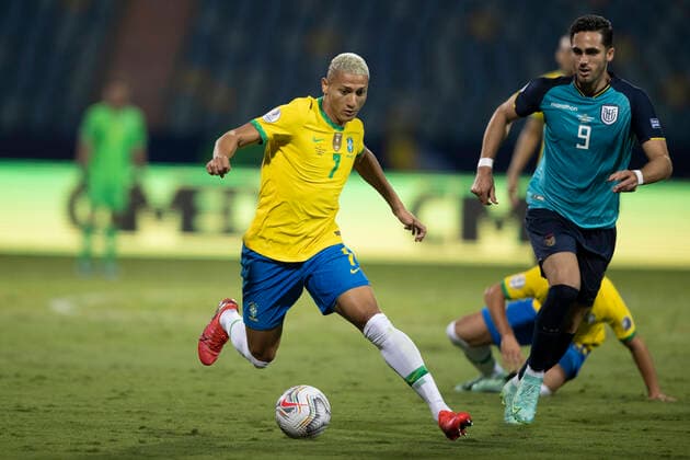 27th June 2021; Ol& xed;mpico Pedro Ludovico Teixeira Stadium, Goiania, Goias, Brazil; Copa America, Brazil versus Ecuador; Richarlison of Brazil turns away from Leonardo Campana of Ecuador  ActionPlus12300351 LucasxFigueiredo