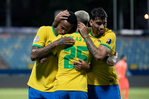 27th June 2021; Ol& xed;mpico Pedro Ludovico Teixeira Stadium, Goiania, Goias, Brazil; Copa America, Brazil versus Ecuador; & xc9;der Milit& xe3;o of Brazil celebrates his goal with Lucas Paquet& xe1; and Douglas Luiz in the 37th minute for 1-0  ActionPlus12300360 LucasxFigueiredo