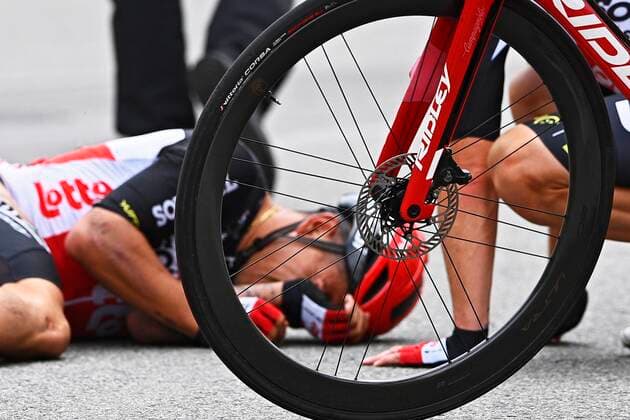 PONTIVY, FRANCE - JUNE 28 : EWAN Caleb (AUS) of LOTTO SOUDAL crashes during stage 3 of the 108th edition of the 2021 Tour de France cycling race, a stage of 183,5 kms between Lorient and Pontivy on June 28, 2021 in Pontivy, France, 28 06 2021 CYCLISME : 108e edition Tour de France 2021 Etape 3 - Lorient to Pontivy - 28 06 2021 PhotoNews Panoramic 