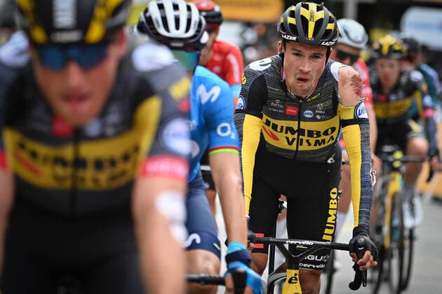 Cycling, Tour de France, favourite Primoz Roglic drops out