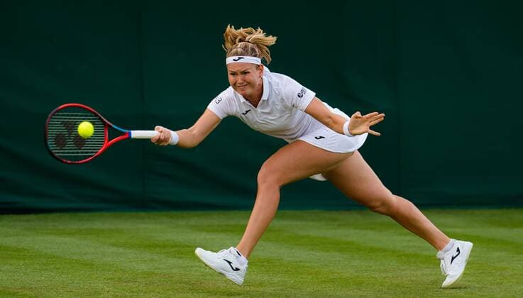 Mandatory Credit: Photo by Rob Prange Shutterstock (12172261dh) Marie Bouzkova of the Czech Republic in action during the first round of the 2021 Wimbledon Championships Grand Slam tennis tournament Wimbledon Tennis Championships, Day 1, The All England Lawn Tennis and Croquet Club, London, UK - 28 Jun 2021 Wimbledon Tennis Championships, Day 1, The All England Lawn Tennis and Croquet Club, London, UK - 28 Jun 2021  Copyright: xRobxPrange Shutterstockx 12172261dh