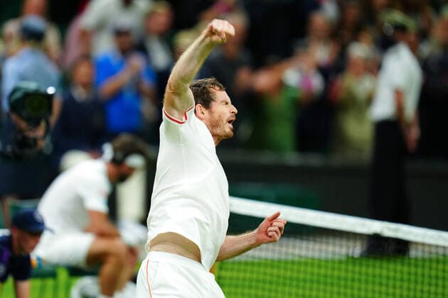 Sport Bilder des Tages Mandatory Credit: Photo by Javier Garcia BPI Shutterstock (12172248vc) Andy Murray celebrates victory in his first round match Wimbledon Tennis Championships, Day 1, The All England Lawn Tennis and Croquet Club, London, UK - 28 Jun 2021 Wimbledon Tennis Championships, Day 1, The All England Lawn Tennis and Croquet Club, London, UK - 28 Jun 2021  Copyright: xJavierxGarcia BPI Shutterstockx 12172248vc