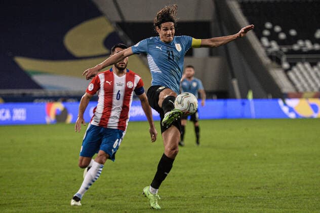 Uruguai x Paraguai RIO DE JANEIRO, RJ - 28.06.2021: URUGUAI X PARAGUAI - Cavani during Uruguail x Paraguay, a match valid for the Copa America 2021, held at the Nilton Santos Stadium, located in the city of Rio de Janeiro, RJ, this Monday (28). (Photo: Nayra Halm Fotoarena) x2085753x  NayraxHalm