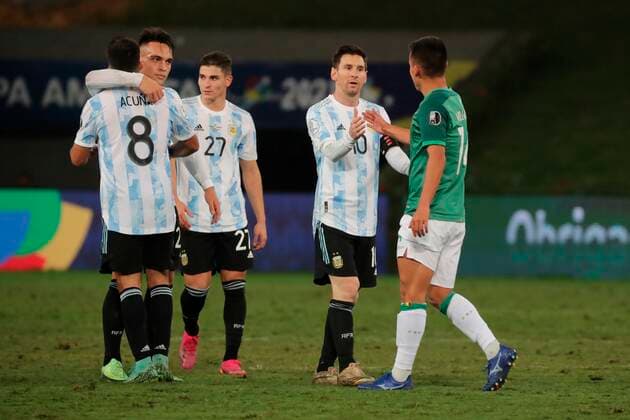 Moises Villarroel of Bolivia greets Lionel Messi of Argentina today, at the end of a group A match of the Copa America at Arena Pantanal stadium in Cuiaba, Brazil, 28 June 2021. Bolivia vs. Argentina !ACHTUNG: NUR REDAKTIONELLE NUTZUNG!  Copyright: xRaulxMartinezx AME9033 20210629-219f8316bb4c202ebdbe97dbd9f2b30d6be21088