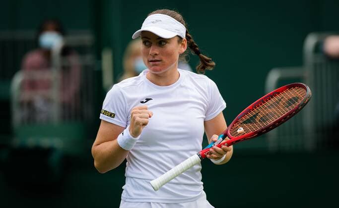 Mandatory Credit: Photo by Rob Prange Shutterstock (12173634j) Tamara Zidansek of Slovenia in action during the first round of the 2021 Wimbledon Championships Grand Slam tennis tournament Wimbledon Tennis Championships, Day 2, The All England Lawn Tennis and Croquet Club, London, UK - 29 Jun 2021 Wimbledon Tennis Championships, Day 2, The All England Lawn Tennis and Croquet Club, London, UK - 29 Jun 2021  Copyright: xRobxPrange Shutterstockx 12173634j