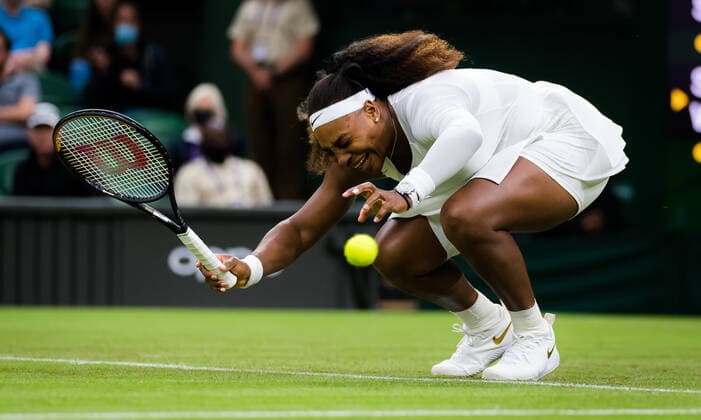 June 29, 2021, London, England, United Kingdom: SERENA WILLIAMS goes down injured during her first round ladies singles match against A. Sasnovich on centre court on day two of Wimbledon at The All England Lawn Tennis and Croquet Club. Williams retired from her first round match after suffering an injury. LONDON United Kingdom - ZUMAa181 20210629_zaa_a181_193 Copyright: xRobxPrangex
