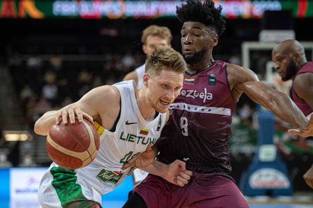Basketball, Olympic qualifying, Lithuania - Venezuela