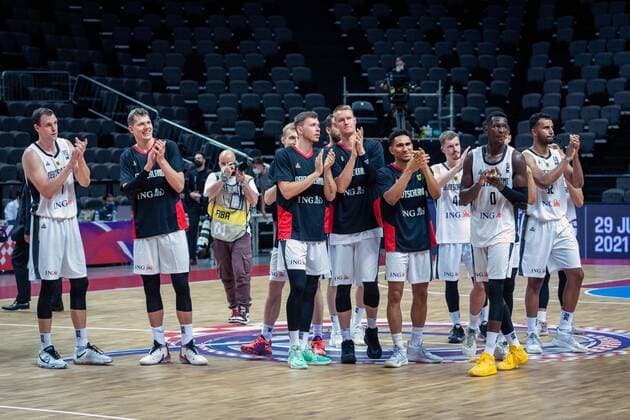 Basketball Split 29 06 2021 Olympic Qualification FIBA Olympic Qualifying Tournament 2020 Group Stage, Group A Germany GER Mexico MEX The German team celebrates the victory against Mexico after the game Johannes Voigtmann Germany, No 07 Moritz Wagner Germany, No 13 Jan Niklas Wimberg Germany, No 06 Robin Benzing Germany, No 12 Maodo Lo Germany, No 04 Andreas Obst Germany, No 42 Isaac Bonga Germany, No 00 Johannes Thiemann Germany, No 32 vlnr