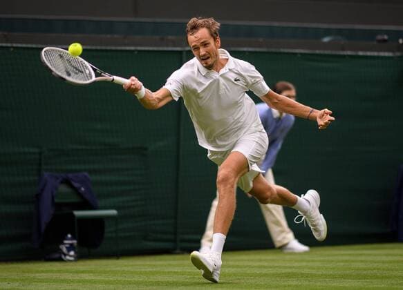 Tennis, Wimbledon excludes Russian and Belarusian players, archive images