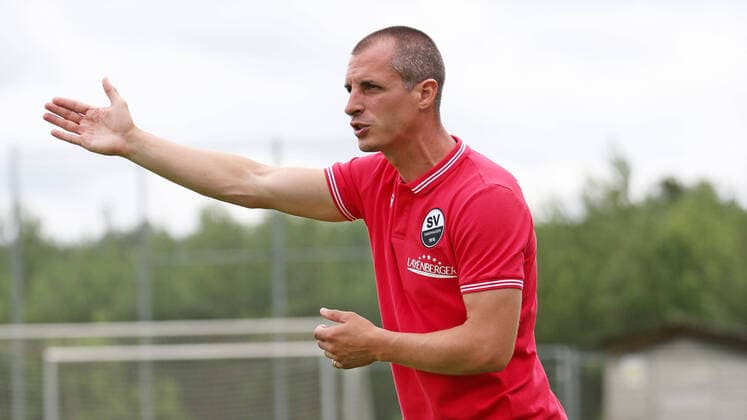 30 06 2021, xmohx, football test match, 1 FC Kaiserslautern SV Sandhausen emspor, v l coach Stefan Kulovits Sandhausen DFL DFB REGULATIONS PROHIBIT ANY USE OF PHOTOGRAPHS as IMAGE SEQUENCES and or QUASI VIDEO Mehlingen