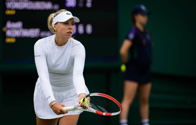 Mandatory Credit: Photo by Rob Prange Shutterstock (12189892dd) Anett Kontaveit of Estonia in action during the first round of the 2021 Wimbledon Championships Grand Slam tennis tournament Wimbledon Tennis Championships, Day 3, The All England Lawn Tennis and Croquet Club, London, UK - 30 Jun 2021 Wimbledon Tennis Championships, Day 3, The All England Lawn Tennis and Croquet Club, London, UK - 30 Jun 2021  Copyright: xRobxPrange Shutterstockx 12189892dd