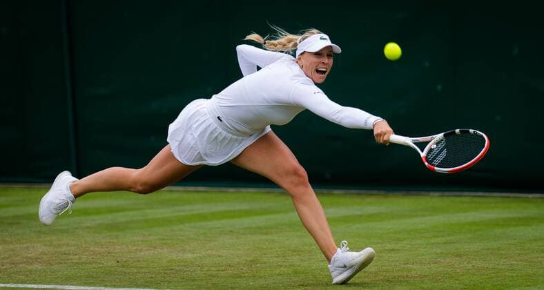 Mandatory Credit: Photo by Rob Prange Shutterstock (12189892dh) Anett Kontaveit of Estonia in action during the first round of the 2021 Wimbledon Championships Grand Slam tennis tournament Wimbledon Tennis Championships, Day 3, The All England Lawn Tennis and Croquet Club, London, UK - 30 Jun 2021 Wimbledon Tennis Championships, Day 3, The All England Lawn Tennis and Croquet Club, London, UK - 30 Jun 2021  Copyright: xRobxPrange Shutterstockx 12189892dh